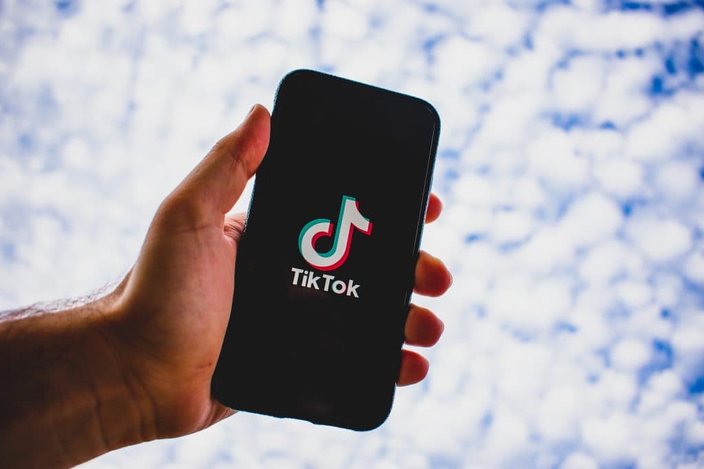HD-Qualität & keine Limits: TikTokio ist dein kostenloser TikTok Downloader