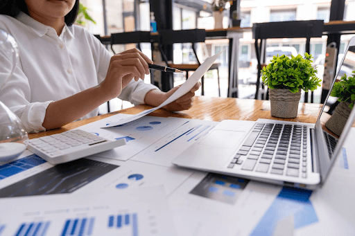 Top-Dienste, die Ihrem Unternehmen helfen, die Steuersaison mit Leichtigkeit zu meistern
